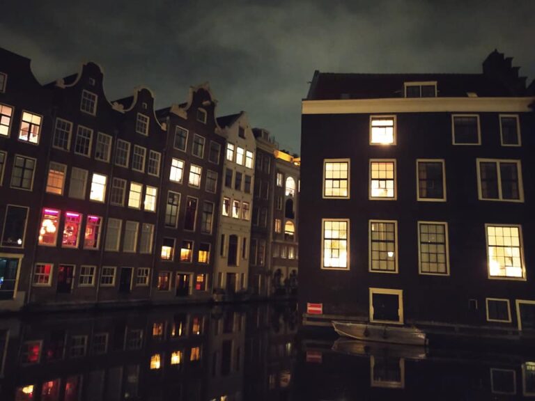 Di notte Amsterdam